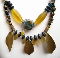 <div class='title'>Necklace #778</div><br><br><br>